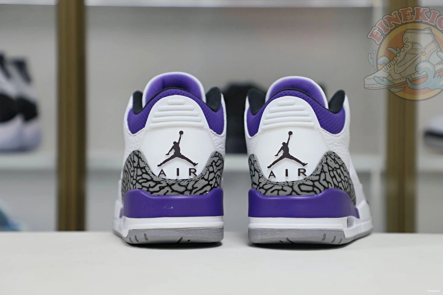 3 Air retro